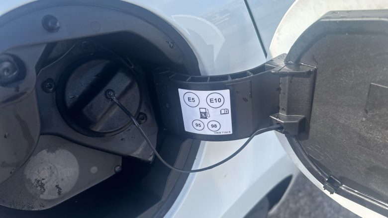 Renault Clio 1.6 E-TECH full hybrid 145 Techno 5dr Auto Hybrid Hatchback